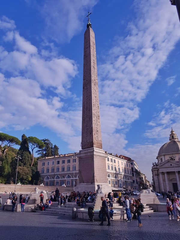 Piazza del Popolo, suas curiosidades e atrações - EmRoma.com