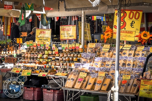 Mercado de Campo de Fiori - O mais colorido de Roma - EmRoma.com